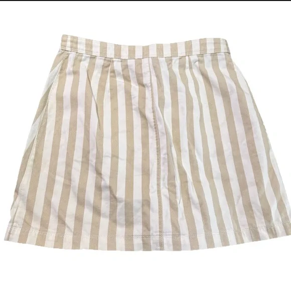 Old Navy Khaki Beige & White Striped Button-Front Mini Skirt - Picture 2 of 4